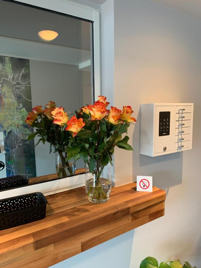 Husnes Sentrum Hotell Bagian luar foto