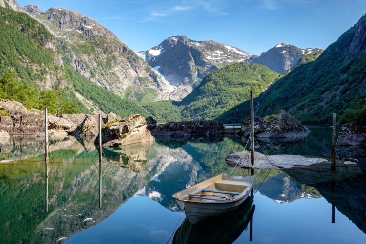 Husnes Sentrum Hotell Bagian luar foto