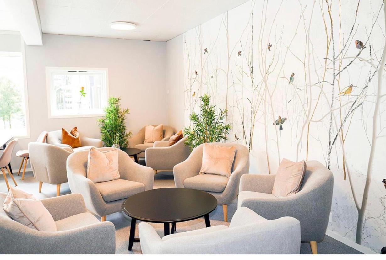 Husnes Sentrum Hotell Bagian luar foto