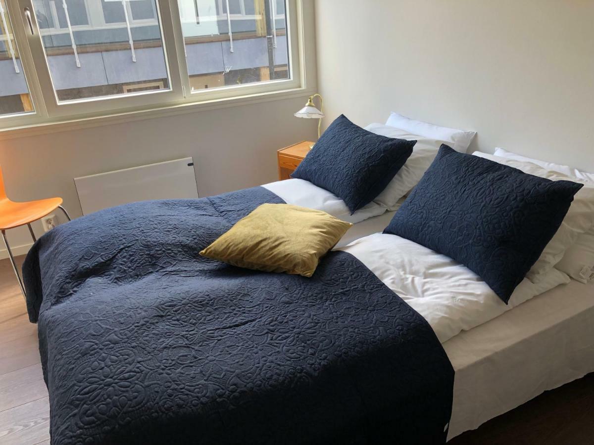 Husnes Sentrum Hotell Bagian luar foto